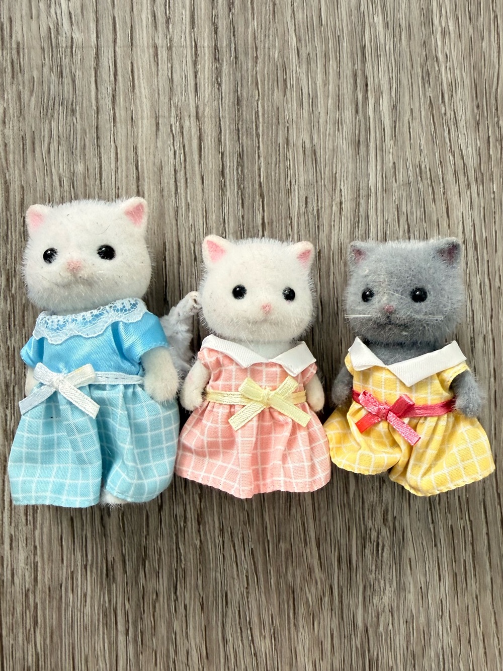 Calico Critters Persian Cat Family 3 Figures Sylvanian Families
